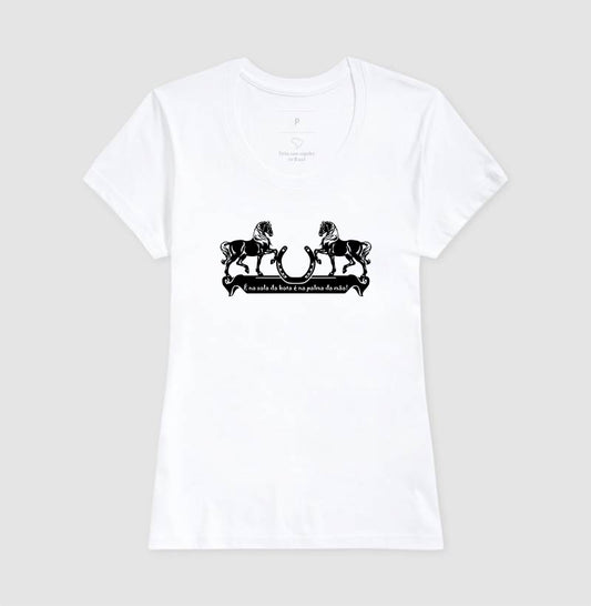 Camiseta Masculina Na Sola da Bota, na Palma da Mão 🧲🐎