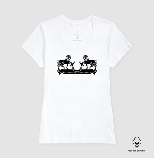 Camiseta Masculina Na Sola da Bota, na Palma da Mão 🧲🐎